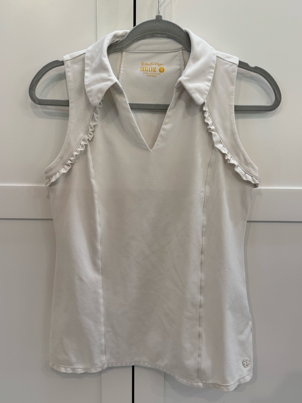 LILLY PULITZER
Luxletic Martina Polo UPF 50+ Sleeveless Top Size Small ruffles